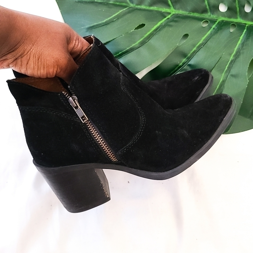 Steve madden heeled black booties